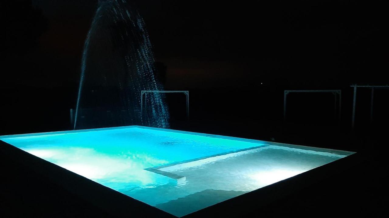 Masseria San Nicola B&B Торе Санта Сузана Екстериор снимка