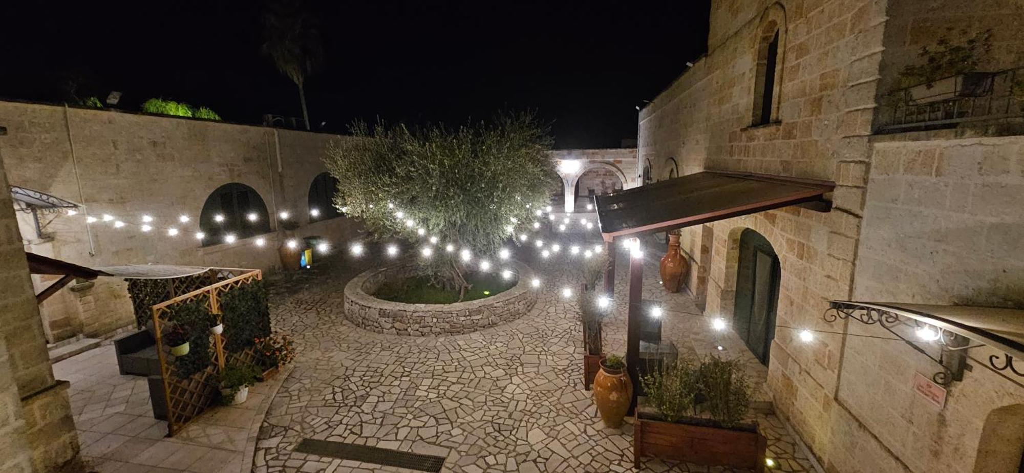 Masseria San Nicola B&B Торе Санта Сузана Екстериор снимка